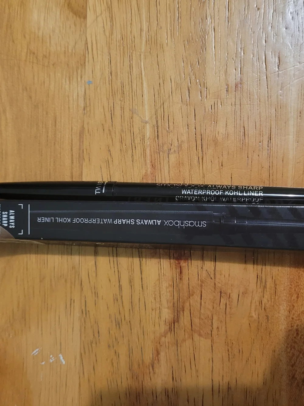 💕 Smashbox Self-Sharpening Eyeliner Pencil - Black